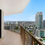 Imperial Surf Modern Beachfront Apartment - Coasthm