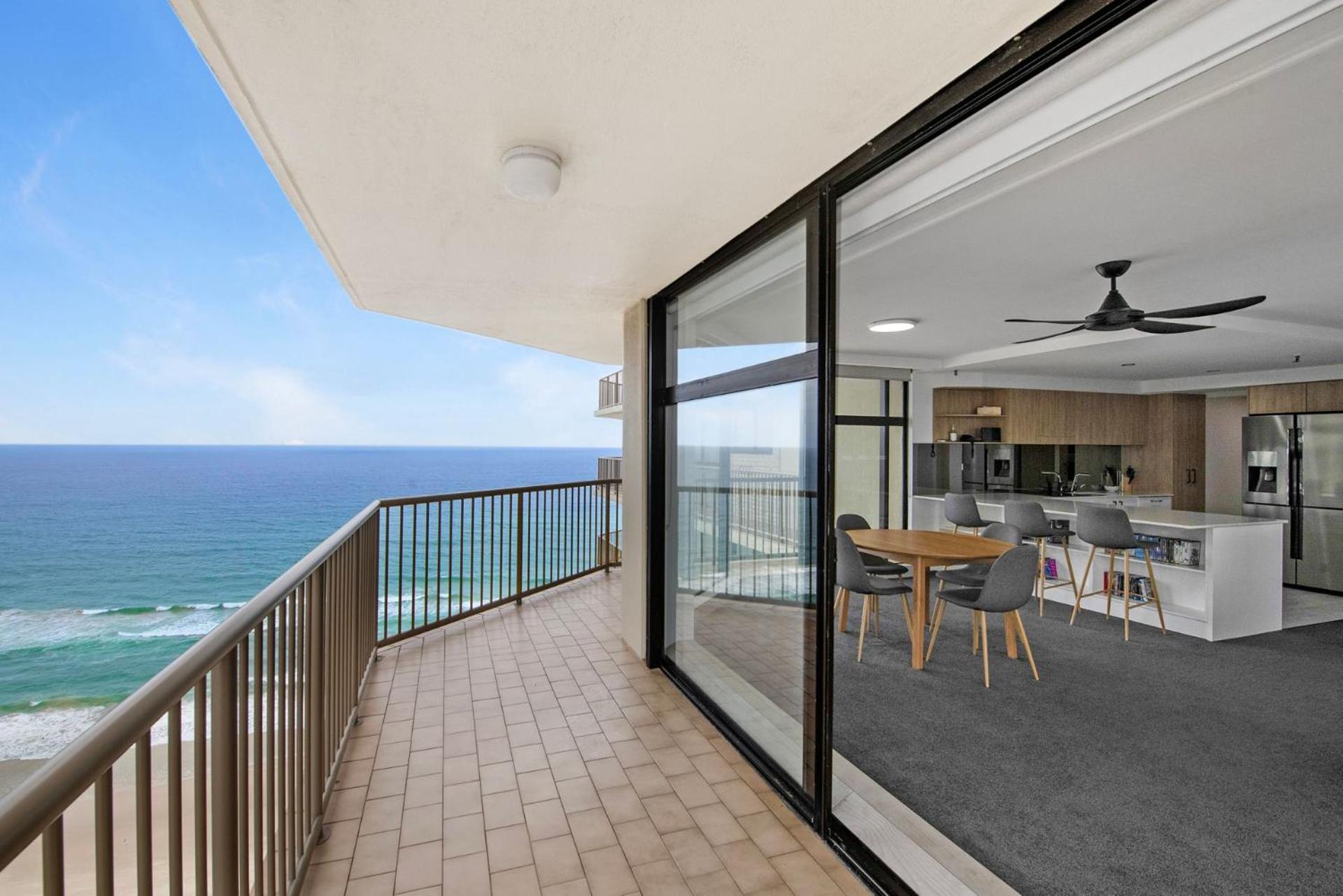 Imperial Surf Modern Beachfront - Coasthm